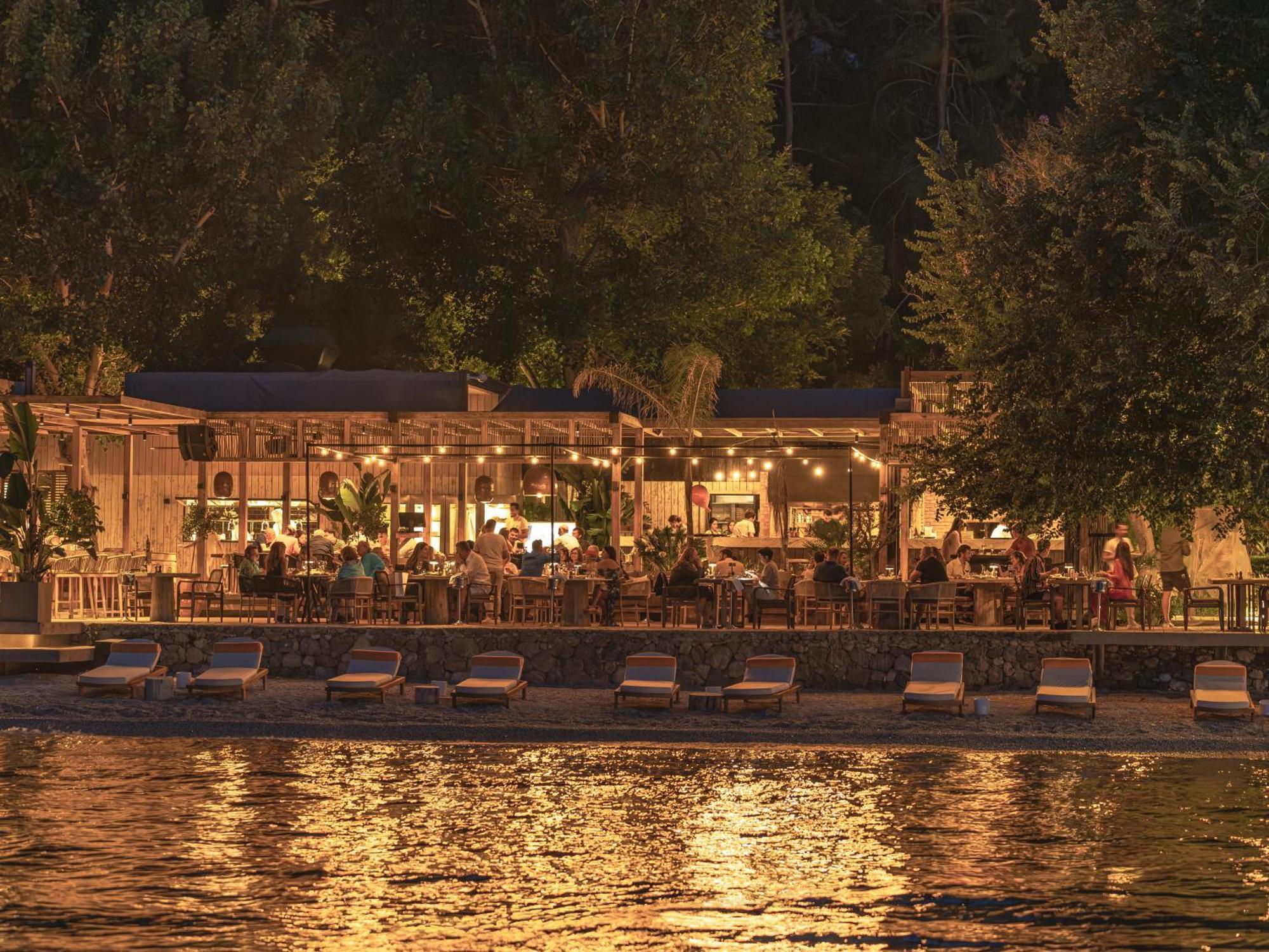 Yazz Collective Hotel Belen  ภายนอก รูปภาพ