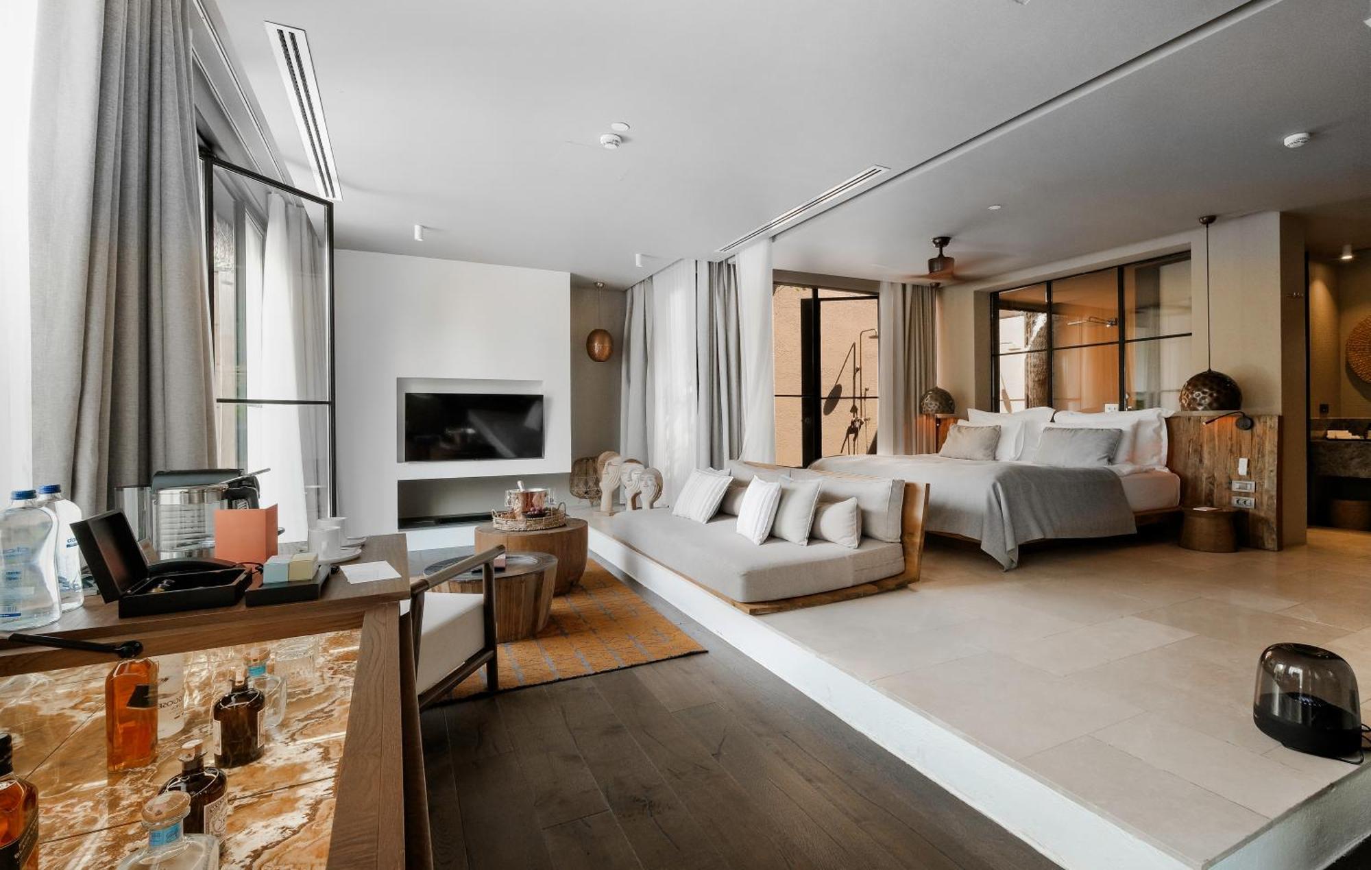 Yazz Collective Hotel Belen  ภายนอก รูปภาพ