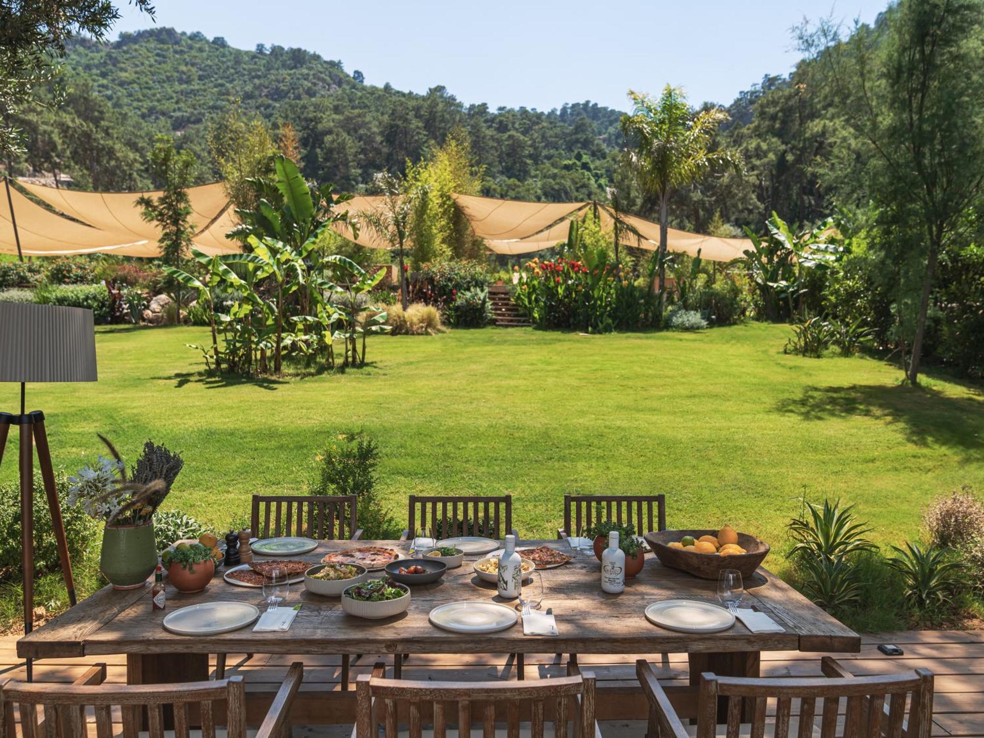 Yazz Collective Hotel Belen  ภายนอก รูปภาพ